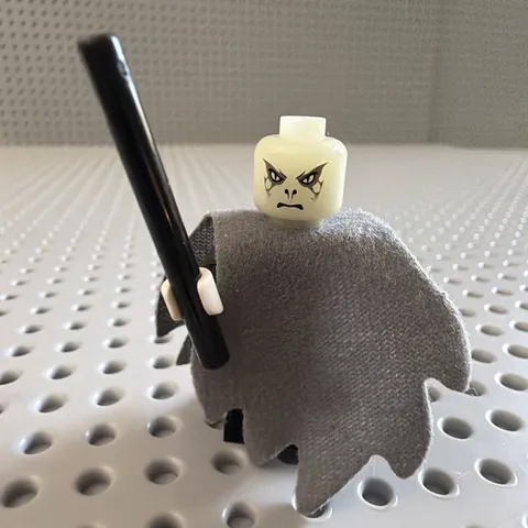 Lord Voldemort Minifigure - LEGO Harry Potter Goblet of Fire hp069a
