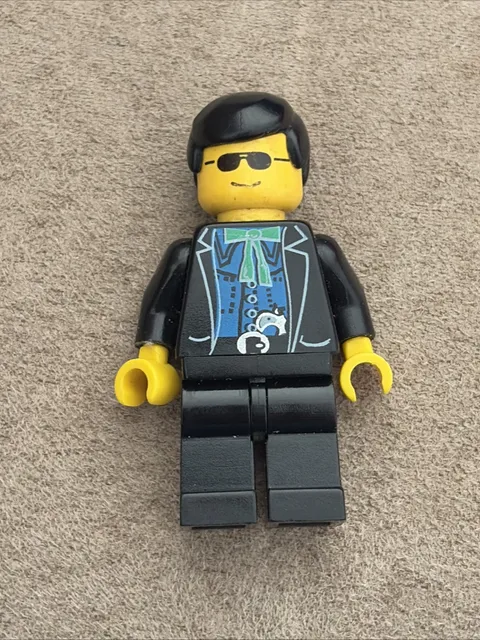 LEGO Western Cowboys BLACK BART Bandit Minifigure Different Head, No Accessories