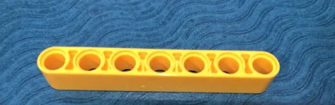 LEGO PART 32524 TECHNIC LIFTARM THICK 1X7 (YELLOW)