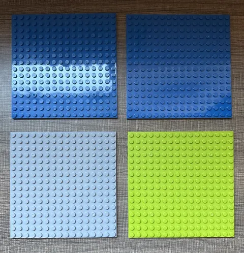 LEGO 4 Mixed Colors 16 X 16 DOT 5 x 5 INCH PLATES PLATFORMS BASEPLATES