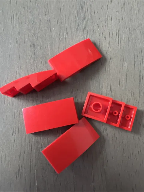 LEGO 93606 Red Slope, Curved 4 x 2 - 5 Pieces