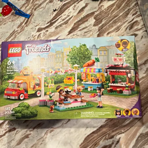 LEGO Friends Street Food Market 41701 Building Set 592 Pieces Ages 6+