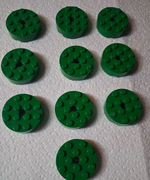 J Lego Lot 10 Green Round Brick w/ Hole 4 x 4 76388 95689 60351 910037 87081