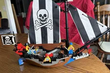 Lego #6268 Pirates: Renegade Runner w/instructions
