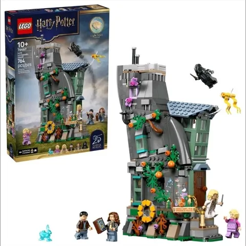 LEGO 76467 Harry Potter Luna Lovegood’s House 764 Pcs 5 Minifigs & Hare Patronus