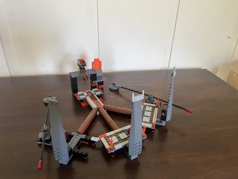 LEGO Star Wars 7257 Ultimate Lightsaber Duel Complete No-figs. 95% Complete