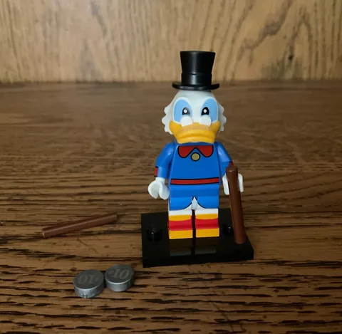 Complete Disney Lego Minifigure Scrooge McDuck Series 2 Stand Accessories