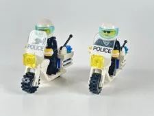 Vintage LEGO Policeman Minifigure X2 White Motorcycle Minifig