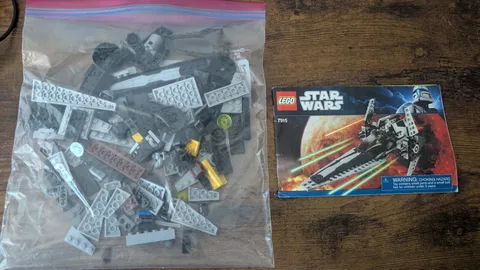 LEGO Star Wars Legends Imperial V-Wing Starfighter 7915 Complete + Manual