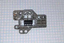 2 Lego pieces 32305 and 4716 Technic Pin Connector Block and Worm Screw assembly