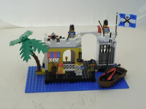 LEGO 6267 Lagoon Lock-Up  (1991)
