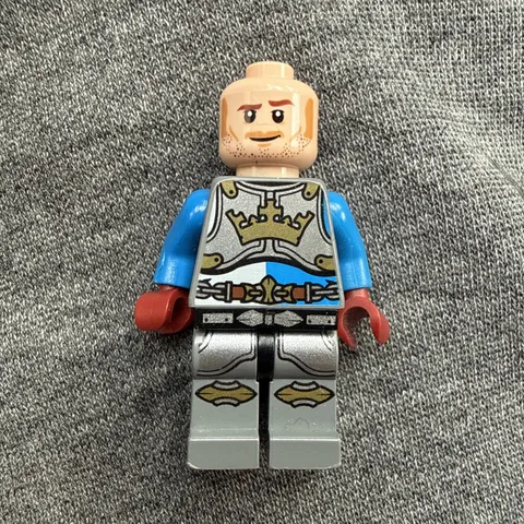 Lego King's Knight Armor Minifigure - Part cas532 Set 70404