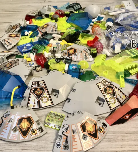 Lego 4+ Lbs Aquazone Space Police Arctic Lot Of Translucent Parts Rare 10497 Vtg