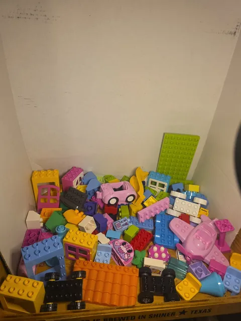 Lego Duplo 100+ piece Building Bricks Blocks Some Disney Minnie Mouse Cars