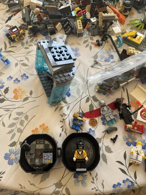Bulk Lego Pieces And Mini figures