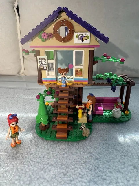 LEGO Friends: Forest House (41679), pre owned, manual included, no box