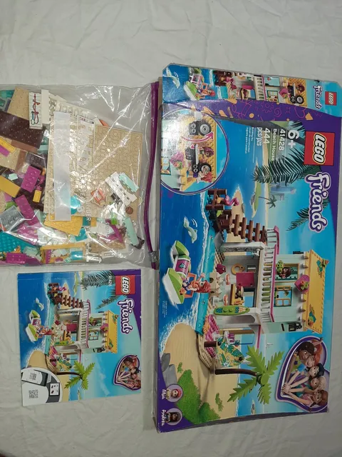 Lego #41428 Friends Beach House  - Complete w/Box