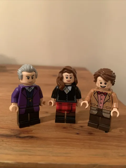 Lego Eleventh & Twelfth Doctors And Clara Oswald Minifigure Dr. Who