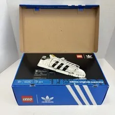 New LEGO 10282 Icons Adidas Originals Superstar Sneaker (731 pieces) Sealed