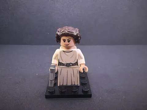 LEGO Star Wars Princess Leia White Dress Detailed Belt & Blaster 75244 75301
