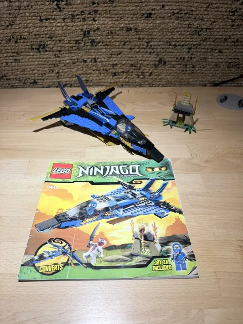 LEGO NINJAGO - Jay’s Jet 9443 / Minifig Missing