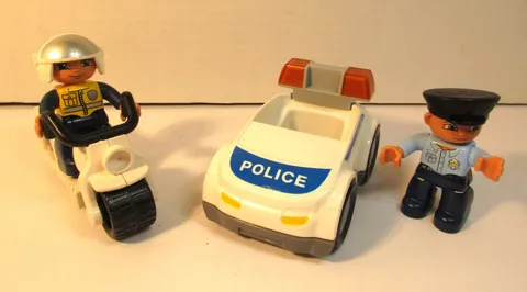 Lego Duplo Police Car, Motorcycle 2 Police Men Replacment Parts Lot of 5 pcs.