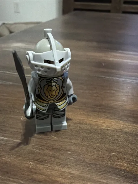 lego kings knight - good condition