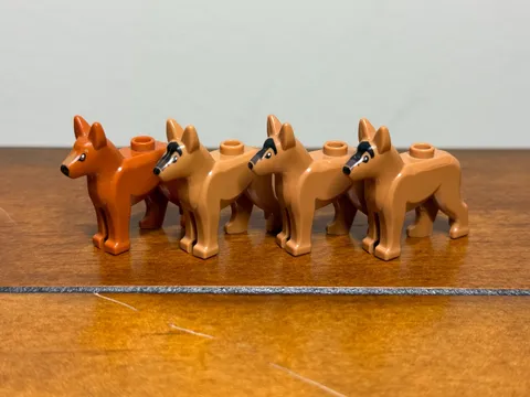 LEGO German Shepherd Alsatian Dog Lot of 4 92586pb01 pb02 City Police K9