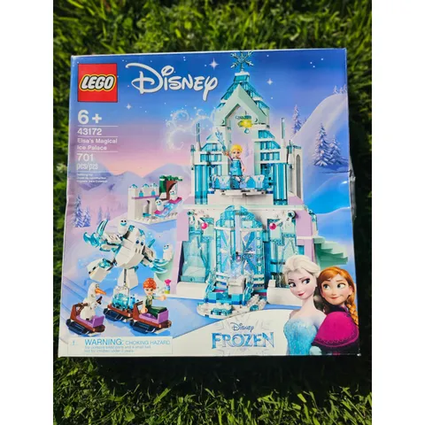 LEGO Disney Frozen Elsa's Magical Ice Palace 43172 Building Toy 701 Pieces