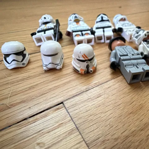 LEGO Star Wars Stormtrooper Minifigure Lot w/ Helmets White Armor Troopers