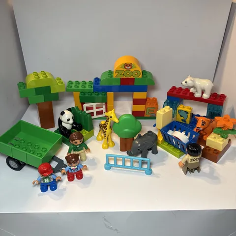 Lego Duplo Zoo Giraffe Elephant Panda Polar Bear Tiger ZooKeeper Boy Girl Trough