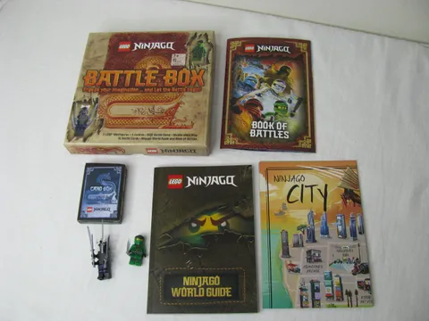Lego Ninjago Battle Box with minifigs Excellent Condition