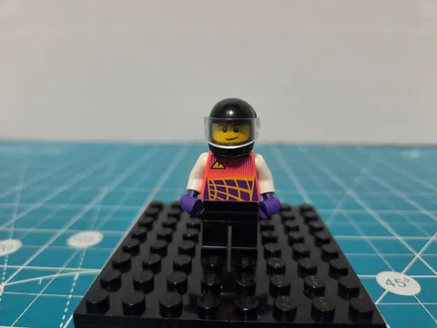 LEGO Go-Kart Racer Minifigure 1432 City Mini Figure