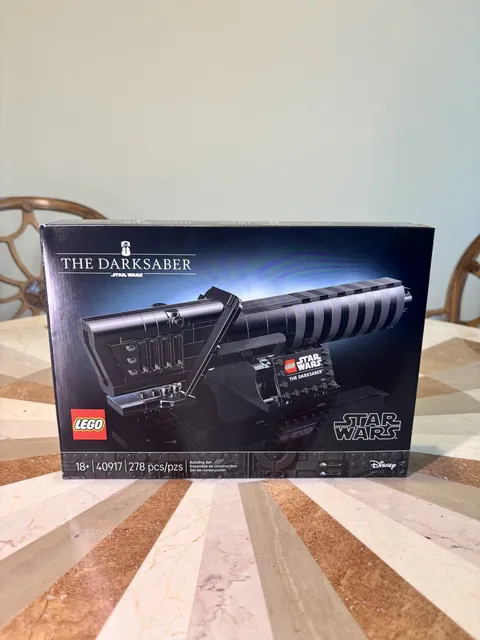 LEGO Star Wars: The Darksaber (40917) – May the 4th GWP (New & Sealed)
