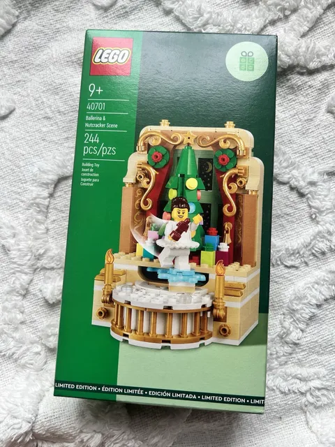 New Limited Edition Lego Ballerina and Nutcracker Scene 40701