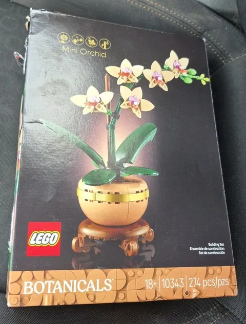LEGO Botanicals: Mini Orchid (10343) Open Box. Packs Sealed