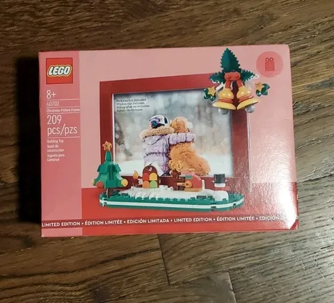 Lego 40702 Christmas 209 Pcs Complete Set Factory Sealed