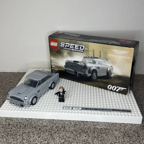 LEGO 76911 James Bond Aston Martin DB5 complete