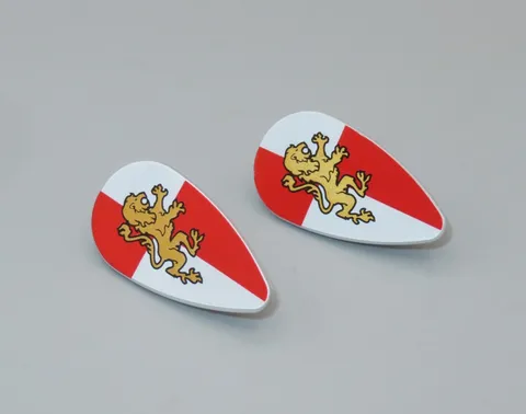 LEGO #9 Gold lion oval quarters red white 2 shields minifigures Castle 10223