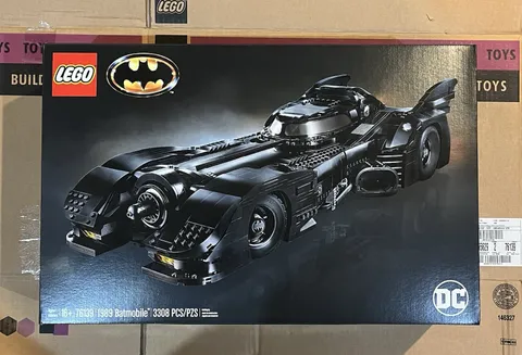 LEGO DC Superheroes 76139 1989 Batmobile Brand new sealed box Batman