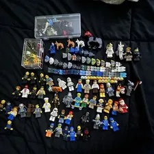 LEGO Minifigures Lot of 50+ w/ Accessories, random Bulk Mixed