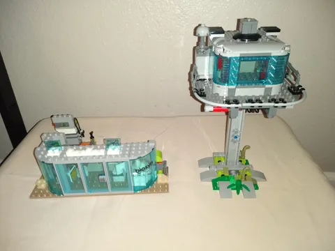 LEGO Jurassic World: Giganotosaurus & Therizinosaurus Attack (76949 Not Complete