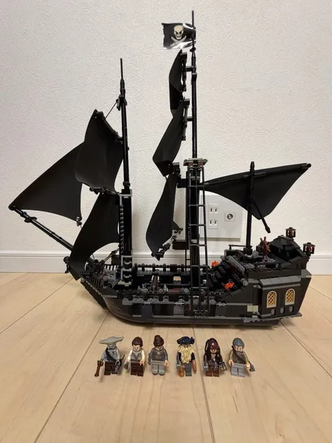 LEGO Pirates Of The Caribbean The Black Pearl 4184 In 2011 Used Retired Comp P2
