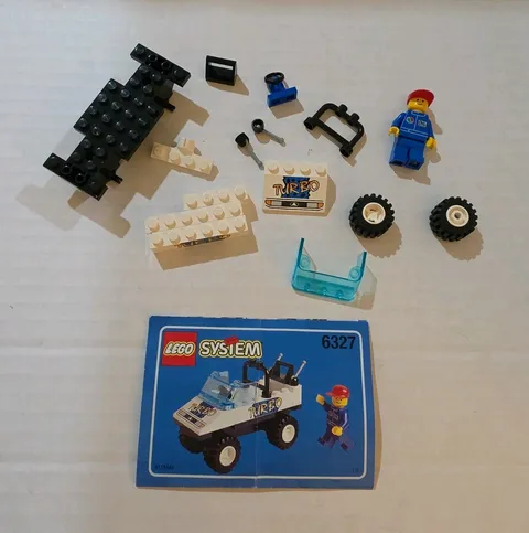 Vintage 1998 LEGO Race: Turbo Champ #6327-1 Manual 2 Missing Tires