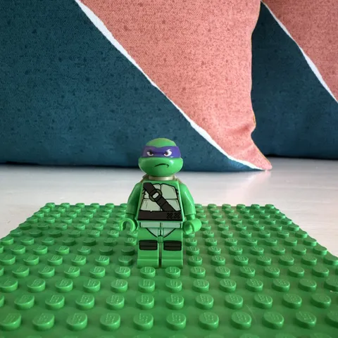 LEGO Donatello Minifigure Teenage Mutant Ninja Turtle w/ Shell - Complete Figure