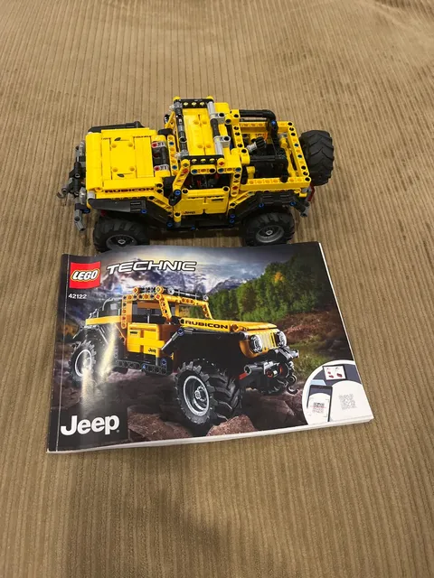 LEGO® Technic 42122 Jeep Wrangler 100% Complete W/Instructions Yellow Jeep Built