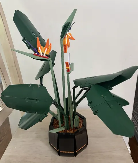 LEGO Set 10289Botanicals Collection Bird of Paradis - 99% COMPLETE no manual