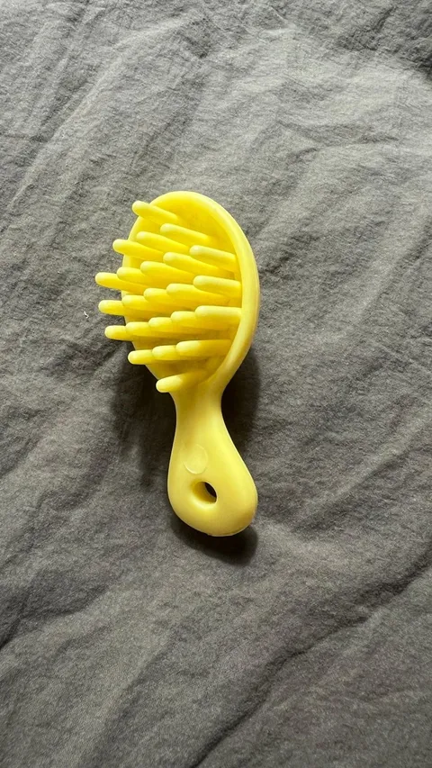 My Little Pony G3 YELLOW Bow MY LITTLE Pony Brush Hairbrush Barbie Bratz