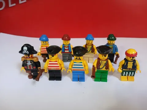 LEGO Pirates Vintage Minifigure Lot 9 Figs Captain Redbeard Crew Imperial 90s