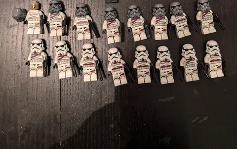 Lego Star Wars. 16 Minifigs.  Night Trooper Army!